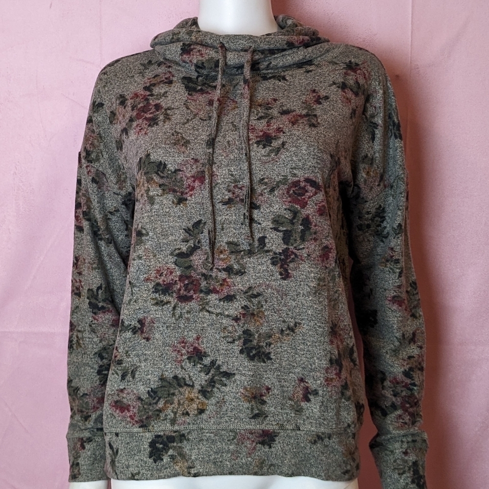 Maurices Gray Floral Funnel Neck Long Sleeve Soft Pullover Top size Small